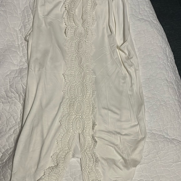 Sleeveless Cream Top - Picture 3 of 3